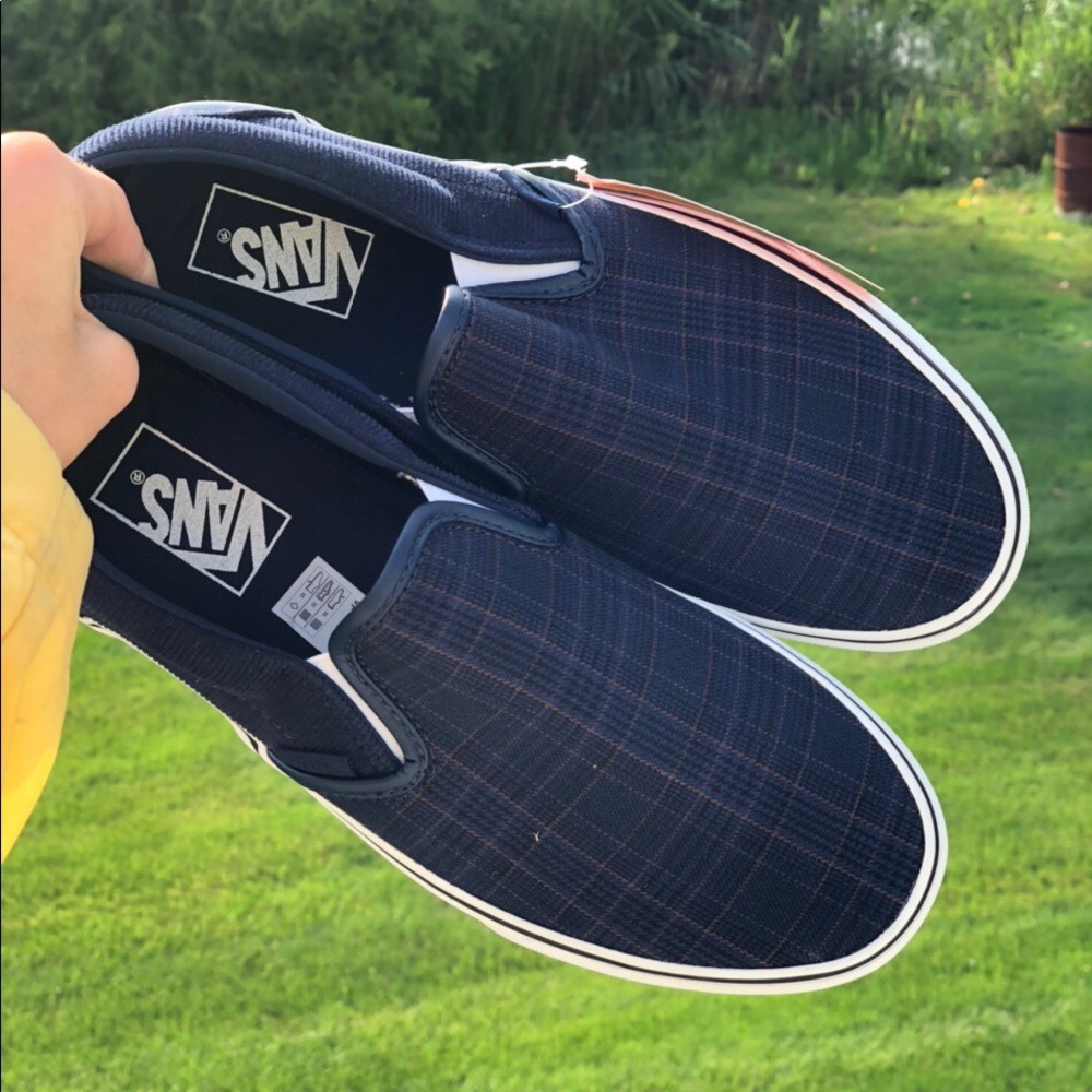 brand new vans slip on plaid blue shoes